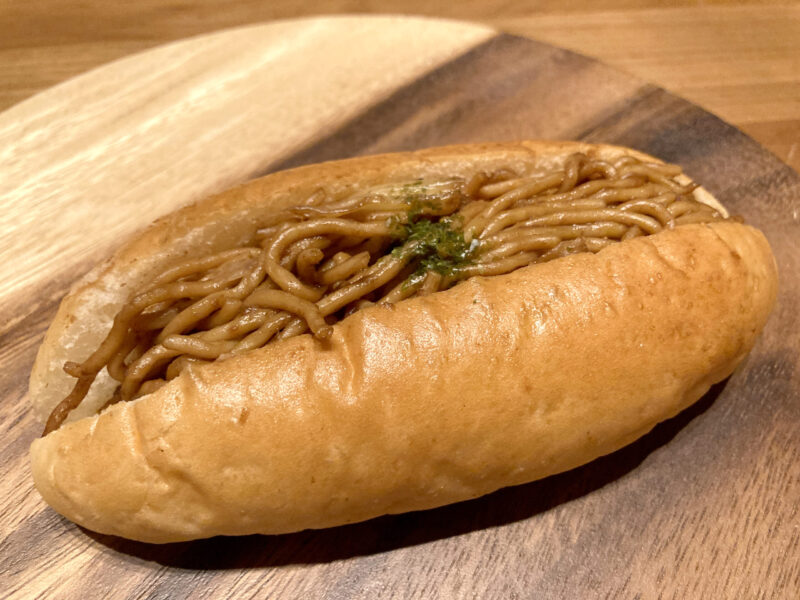 なつかしさと旨さがぎゅっと詰まった「焼きそばパン」